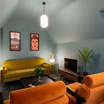 Mortimer Road Apartments